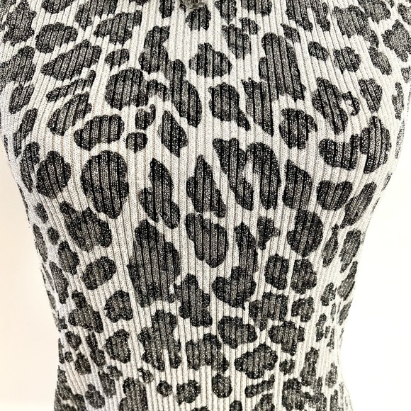 Women’s Gantos Sleeveless Ribbed Mock Neck Leopard Tank - Picture 3 of 11